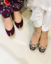 Pretty feet in soft white bedroom slippers toeslagen digid aanvragen. Indian Girls Feet In Flat Shoes Sweet Feet