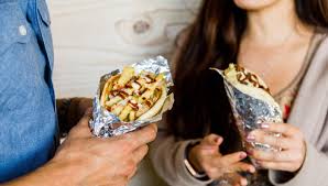 It's a question that i hear often, and one that is near impossible for me to answer. New York Ny The Halal Guys Gyro And Chicken