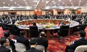 Sesi bersama perdana menteri bertajuk 'the future of malaysia and asean' dikemudi oleh haslinda amin, ketua koresponden asia tenggara bloomberg. Mesyuarat Asean Bersama Rakan Dialog Diteruskan Hari Ini Semasa Mstar