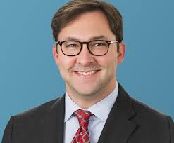 Latham & Watkins Global Fintech Co-Chair Joins Allen & Overy