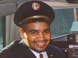 The secret life of a con artist