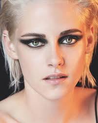 Me ncantan espero que os guste mucho sherry hendley. Chanel Reveals Summer Ombre Premiere Eyes Collection With Kristen Stewart Duty Free Hunter Duty Free Hunter