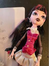 Selling My Monster High G3 Monster Fest: • Cleo de Nile • Clawdeen Wolf  PRICE: ₱1500 (each) Original Price Around: ₱2,400 •Complete Accessories  •Free Stand •WYSIWYG RFS: May babayaran Get Cleo and Clawdeen LESS 200