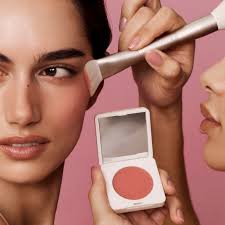 Aromatherapy Brand Vitruvi Is Air Canada's New Amenities Partner