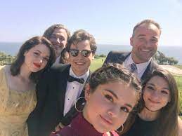 The russo family may be an ordinary family with an average restaurant, but behind close doors, all three children must compete to be the next family wizard. The Cast Of Wizards Of Waverly Place Had A Nice Reunion