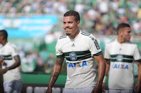 Já sem pretensões até o final do torneio, o técnico gustavo morinigo entrará com uma formação. Coritiba Perde Para A Chapecoense Nos Acrescimos E Esta Rebaixado Para A Serie B