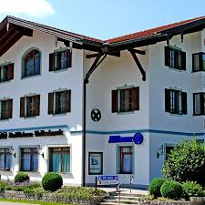 Vr bank rosenheim chiemsee stiftung spendet 1 500 euro anlasslich. Photos At Volksbank Raiffeisenbank Rosenheim Chiemsee Eg Unterwossen 1 Tip