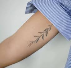 Epingle Par Marsela Bebic Sur Tatuajes Style Tatouage Tatouage Sein Tatouage Manchette