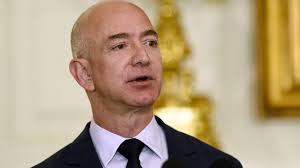 Amazon founder jeff bezos is widely respected for a number of qualities. Amazon Grunder Bezos Spendet Millionen Fur Migranten Kinder