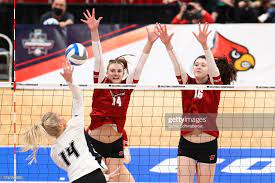 The Biggest Block In Women's Volleyball : r/volleyball