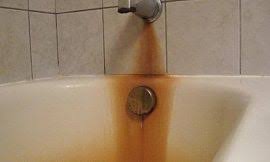 The iron and magnesium combine with soap scum left in the tub from showering. How To Successfully Remove Rust Stains From Your Bathtub 101cleaningtips Net