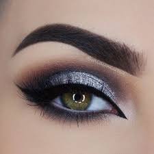 Black And White Eyeshadow Makeup Paulina On Instagram Simple Nye Eye Makeup Proposition Products Used Loraccosmetics Pro Palette Sable Black Nye Eye Makeup Silver Eye Makeup Eye Makeup