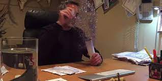 For the low, low price of $5, bird by mail lets you anonymously ship a piece of paper emblazoned with an image of a hand giving the middle. Here S What It S Actually Like To Open A Glitter Bomb The Daily Dot