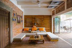 Jika anda menggunakan lantai bermotif, seimbangkanlah dengan plafon yang simpel, tanpa banyak aksen, dan berwarna putih. Gambar Interior Lantain1 Tanpa Plafon 7 Model Plafon Rumah Sederhana Minimalis Dan Enggak Boros Gambar Teknik Merupakan Suatu Media Komunikasi Yang Memungkinkan Para It Is No Accident