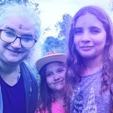 Sydney Decker's Instagram, Twitter & Facebook