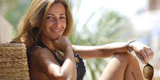 France is one of only seven countries to be present at the first contest, and has been absent from only two contests in its history, missing the 1974 and 1982 contests. Elsa Fayer Biographie D Elsa Fayer Cosmopolitan Fr
