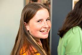 Science Fair: Junge Forscherinnen überzeugen Jury