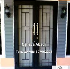 Dzaky jaya adalah spesialis pembuatan, pengerjaan atau pengrajin pintu, gerbang, pagar, besi tempa, pagar klasik, pagar rumah, pagar mewah, pagar klasik, besi, tempa, railing, balkon, tangga, tangga layang, tangga lengkung, tangga putar, klasik untuk rumah mewah. Jual Pintu Besi Pagar Besi Minimalis Di Lapak Cahaya Abadi Bukalapak