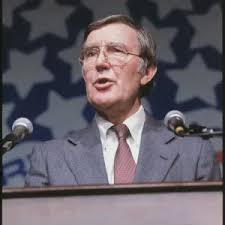 Dave Wottle Crosses Finish Line in 800 Meters Print. Art Prints, Posters &  Puzzles from Fine Art Storehouse