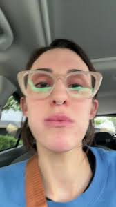 I pinned it to the top for you hustlers #nursesoftiktok #feet #sidehustle  #makeextraincome #sidehustles #sidehustleideas #incomestreams