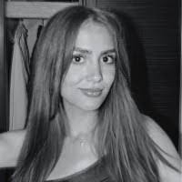 Jennifer Gauer's Instagram, Twitter & Facebook