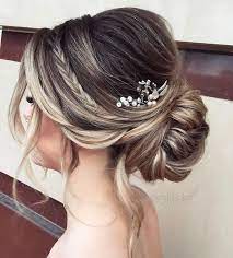 Low Updo Small Pearl Hair Accessory Bridal Updos Brown Hair With Highlights Small Braid Chignon Bas Mariage Coiffure Mariee Chignon Mariee
