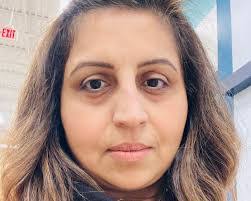 Paula Hickman's Instagram, Twitter & Facebook