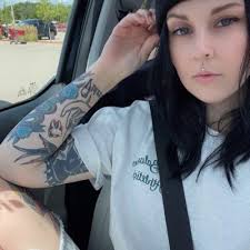 Abby Black (@Abbsblack18)