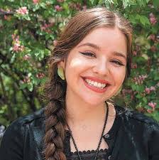 Debra Olinger's Instagram, Twitter & Facebook