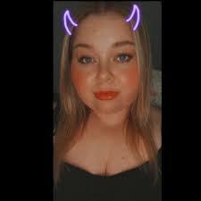 Chelsea Burris's Instagram, Twitter & Facebook