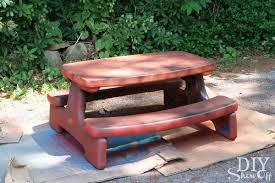 Plastic Picnic Table Makeover In 2020 Picnic Table Makeover Plastic Picnic Tables Table Makeover