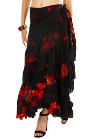 Optez pour la jupe longue en voile plissé, chic et colorée. Jupe Longue D Ete Asymetrique Imprimee Gypsy En Voile De Coton Auriane