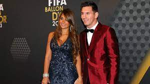 Lionel andres messi of fc barcelona and his son thiago during the copa del rey final between fc barcelona and deportivo alaves at vicente calderon stadium on may 27, 2017 in madrid, spain. Antonella Roccuzzo Das Ist Die Frau Von Lionel Messi Goal Com