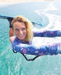 Colleen carroll, hannah whiteley, mikali sol, paula novotna and francesca bagnoli head to egypt to film for an upcoming kite movie. Paula Novotna High In The Sky The Breakers Diving Surfing Lodge