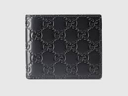 To bring our readers the best mens wallets that they can buy at the moment, we looked at hundreds of different options and came up with the 20 top ones that are suitable for men who wish to keep up with the latest trends. The 5 Best Wallets For Men In 2021