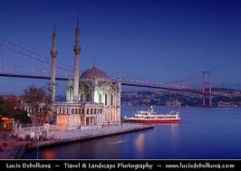Whenever he was in istanbul he usually stayed in dolmabahçe palace, located in beşiktaş. Ortakoy Mosque In Besiktas Besiktas Istanbul Resmi Tripadvisor