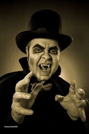 A snow pile that refuses to melt in Palatine has gained quite a bit of  attention in the community.