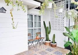 Terdapat berbagai variasi keramik yang biasanya digunakan pada bangunan rumah. 20 Model Keramik Teras Yang Cantik Dari Yang Polos Sampai Yang Bermotif Rumah123 Com
