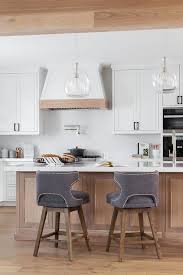 golden oak cabinets design ideas