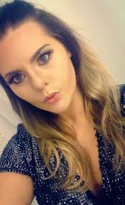 Carley Ball✌️ (@carleyball)