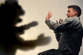 Clawed six-star general cracks down