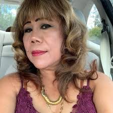 happy new year from all of us here in kos ! May next year bring health  happiness and more catfood ! @highlight :) 🥰❤️😍☺️ @everyone