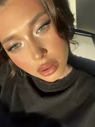 Emily Ennis (emilyennis867)