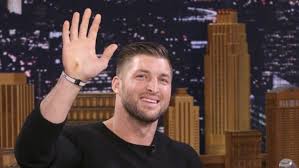 Nfl network's ian rapoport reports free agent qb tim tebow has converted to tight end and worked out for the. Tim Tebow Comments On Vince Mcmahon Wanting Him For The Xfl Wrestlezone