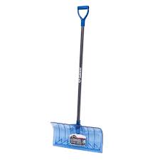 Garant 21 Inch High Capacity Polycarbonate Blade Snow Pusher With Non Slip Steel Handle The Home Depot Canada