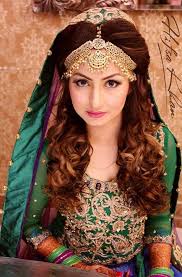 Pin By Hina Bhatti On Wedding Pakistani Bridal Hairstyles Bridal Hairstyle Indian Wedding Pakistani Bridal Makeup