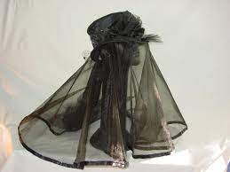 Edwardian Black Riding Hat With Mourning Veil Etsy Hat With Veil Mourning Veil Victorian Hats