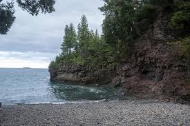 Make sure to check out black rocks cove located on island's western side. Black Rocks Beach Presque Isle Park Marquette Michigan Usa Stock Photo Image Of Horizon Environment 82051928
