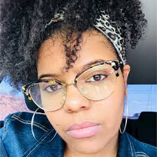 Nicole Reddick's Instagram, Twitter & Facebook