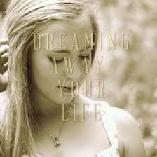 Carly Aldrich's Instagram, Twitter & Facebook